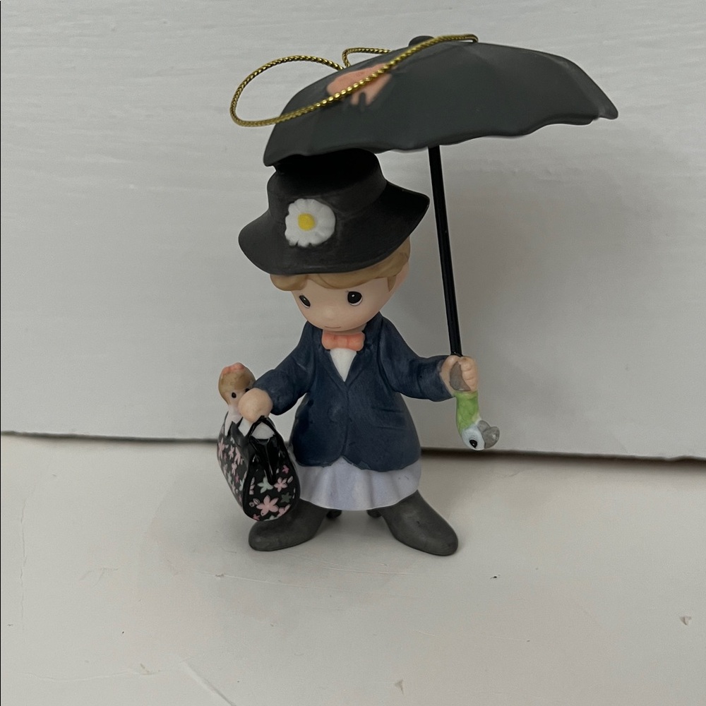 Hallmark Keepsakes Mary Poppins Ornament Precious Moments